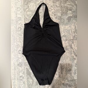 Zara keyhole halter bodysuit. Black/Medium 🌺